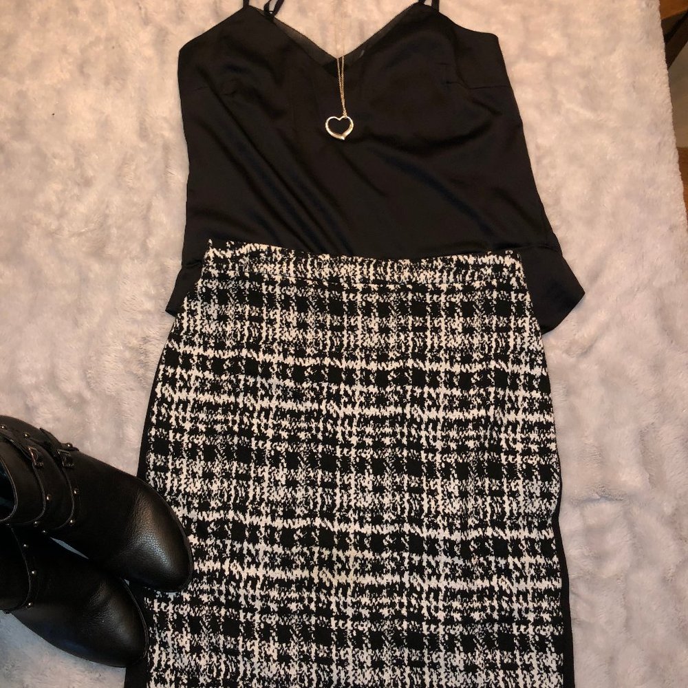 Black and White calvin klein Skirt - Picture 2 of 4